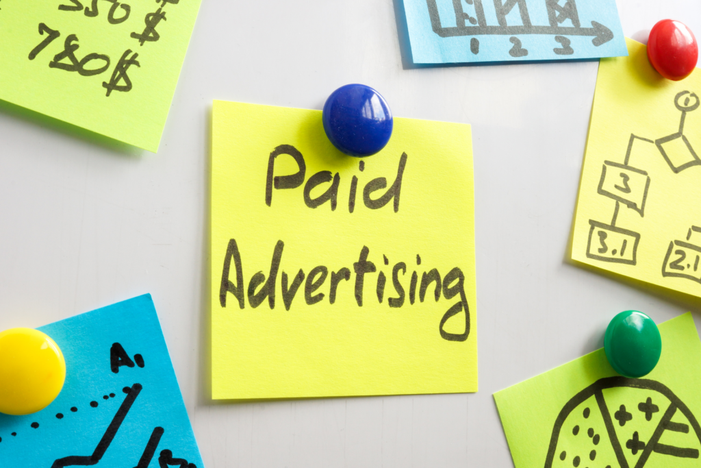 Paid Social Advertising vs. Organic Social Media: Was ist besser für Ihr Unternehmen?